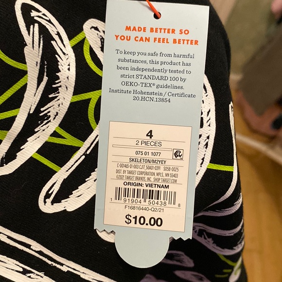 Cat &Jack, glow in the dark, skeleton pajama set, size 4 - Picture 5 of 6